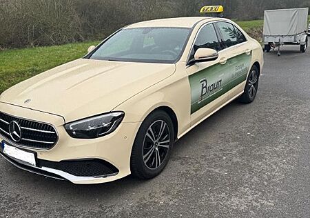 Mercedes-Benz E 220 d Autom. -