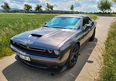 Dodge Challenger V8 5.7