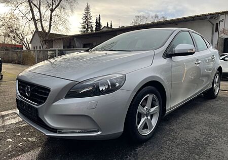 Volvo V40 Kinetic 1.6 Diesel 114Ps Kamera 2Hd Orig-Km