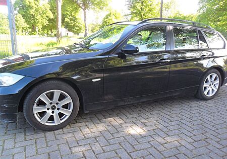 BMW 320d 3 Touring AUTOMATIK XENON NAVI PRO DVD SIT