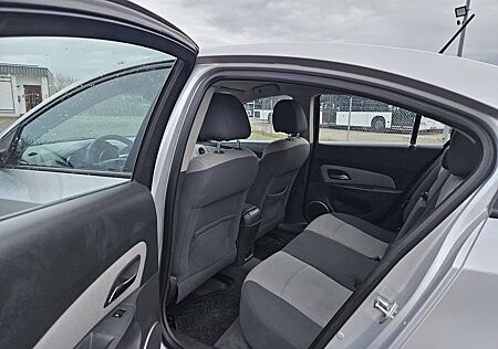 Chevrolet Cruze 2.0D LS Diesel 92kW LS