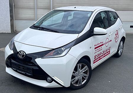 Toyota Aygo (X) gebraucht kaufen Toyota Aygo (X) Aygo -play Team D *NAVI*KAMERA*