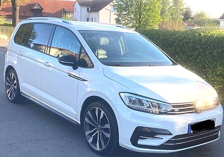 VW Touran Volkswagen 2.0 TDI 150PS R-LINE LED Lederausstattung