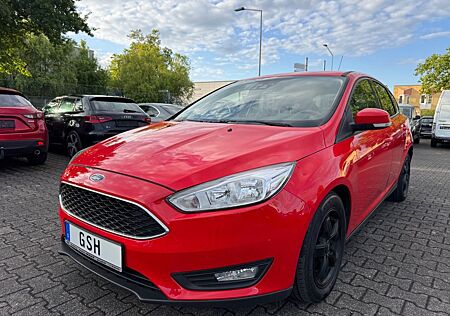 Ford Focus Lim. Business Navi Sitzh. Lenkradh.