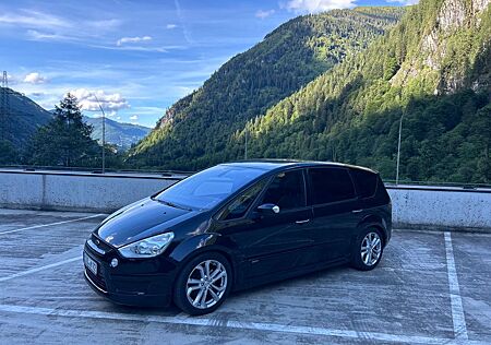 Ford S-Max 2,5 Titanium Titanium