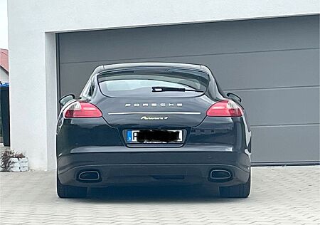Porsche Panamera 4 - Voll+AHK+PDLS+BOSE+PASM+Luft+++