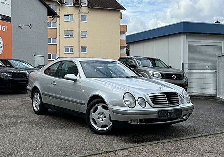 Mercedes-Benz CLK 320 ELEGANCE/SHZ/GSD/PTS/Nur 49t km!