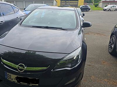 Opel Astra Sports Tourer 1.4 T eco Active 103 S/ ...