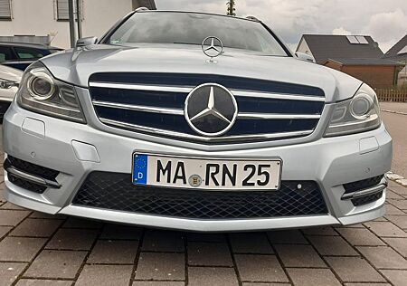 Mercedes-Benz C 220 CDI T AMG Line/Distronic/Memory/HarmanKard