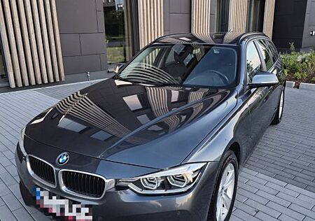 BMW 318d Touring Advantage Advantage