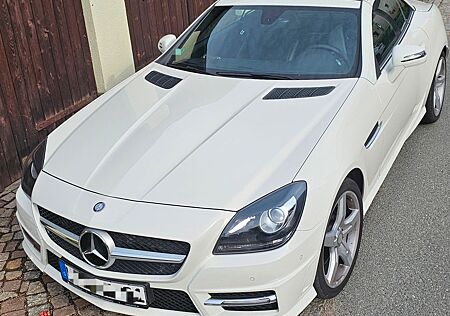 Mercedes-Benz SLK 200 - AMG-Line