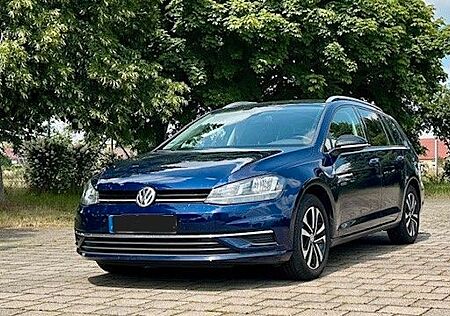 VW Golf Volkswagen 1.6 TDI SCR DSG IQ.DRIVE Variant IQ.DRIVE
