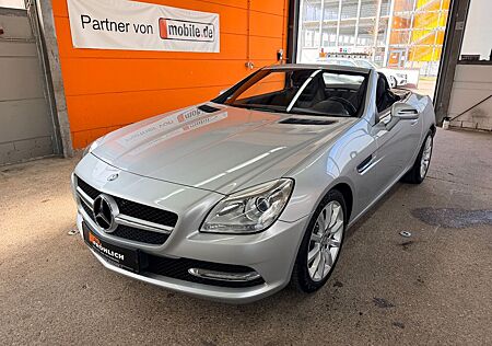 Mercedes-Benz SLK 200 Navi Leder Sitzheizung Airscarf Tempomat