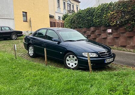 Opel Omega 2.2 16V Selection