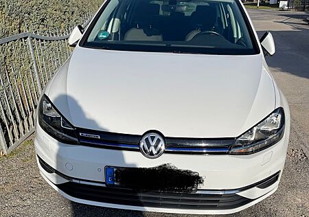 VW Golf Volkswagen 1.5 TGI BlueM. DSG Comfortline Variant ...