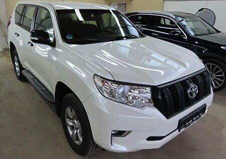 Toyota Land Cruiser 4x4*TEMPOMAT*PDC*KLIMA*KESSY