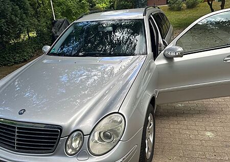 Mercedes-Benz E 240 E 240T Benziner