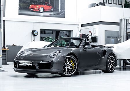 Porsche 991 911 Turbo S Cabriolet I PDLS+ I 18 Wege I 2.Hand