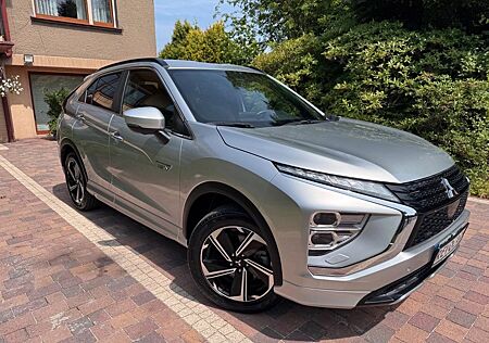 Mitsubishi Eclipse Cross 2.4 PLUG-IN HYBRID 4WD 360 cam ACC