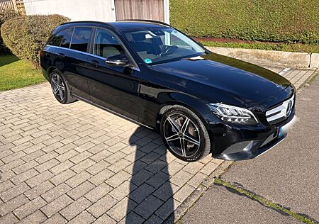 Mercedes-Benz C 220 d T Autom.LED*PDC*Kamera*AHK*Navi*SHZ