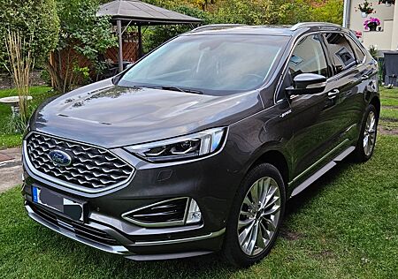 Ford Edge Vignale, 1. Hand, Garantie, 8-fach bereift