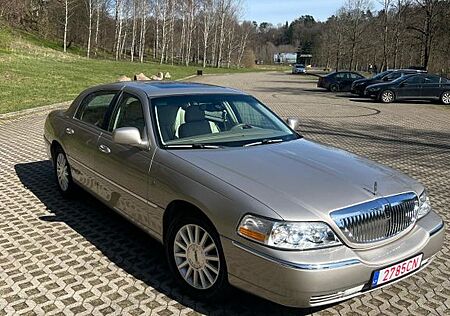 Lincoln Town Car