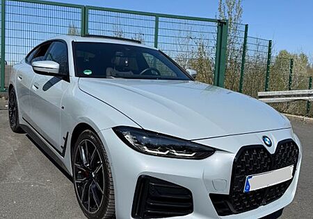 BMW 420 Gran Coupé M Sportpaket Pro, Glasdach, ACC