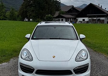 Porsche Cayenne S Diesel Approved bis 11/2026