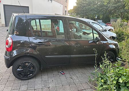 Renault Modus Dynamique 1.2 16V 55kW, Quickshift-5-G...