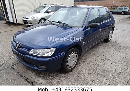 Peugeot 306 1.4 Radio/CD HU/AU neu