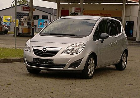 Opel Meriva B Edition TÜV NEU NAVI AHK S-HEFT R-KAME