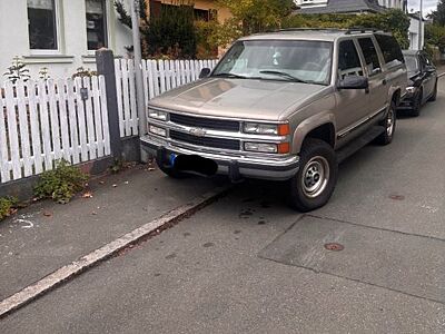 Chevrolet Suburban 7.4L V8 Big Block
