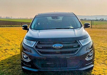Ford Edge 2,0 l TDCi Bi-Turbo 4x4 Titanium P-Sh...
