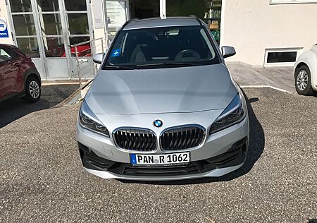 BMW 218 Baureihe 2 Active Tourer d Advantage