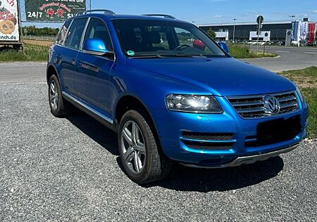 VW Touareg Volkswagen 3.0 V6 TDI Tiptronic Standard