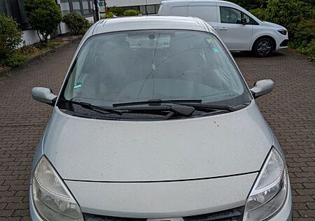 Renault Megane 1.6 16V Privilege Expression