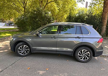 VW Tiguan Volkswagen 1.4 TSI 92kW SOUND SOUND