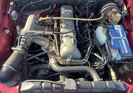 Mercedes-Benz 280 SE. W108