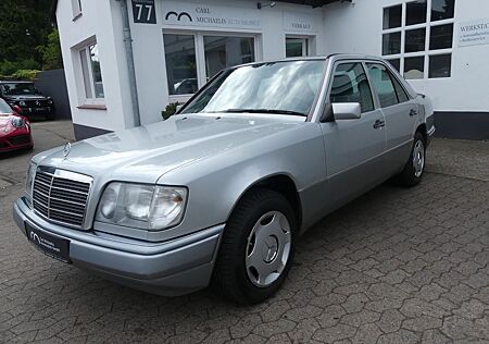 Mercedes-Benz E 280 , 2. Hand, Aut., Klima, Schiebedach, etc