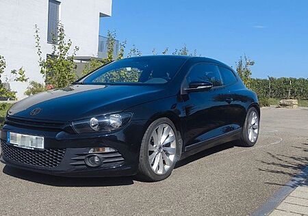 VW Scirocco Volkswagen 2.0 TSI DSG (mit Gewindefahrwerk)