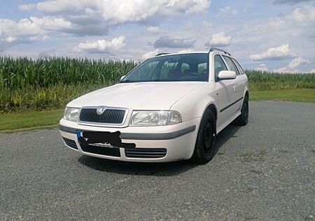 Skoda Octavia Combi 2.0 Ambiente Automatik Ambiente