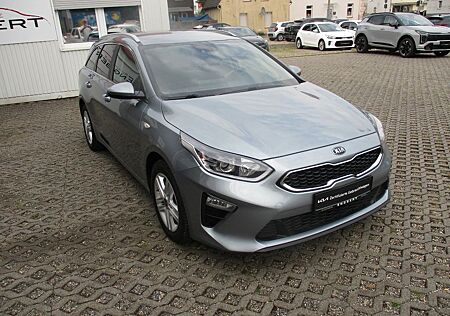 Kia Cee'd Sportswagon 1.4l Vision *Navi*AWR*