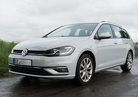 VW Golf Volkswagen 1.0 TSI Comfortline Variant Comfortline