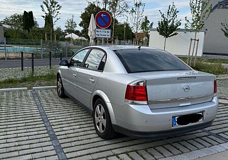 Opel Vectra 2.2 - Automatik, TÜV-Neu, Klima