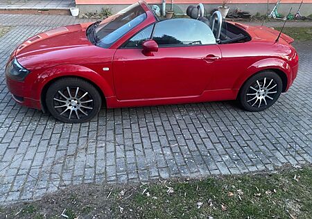 Audi TT Roadster 1.8T -