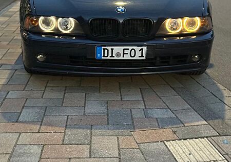 BMW 525i
