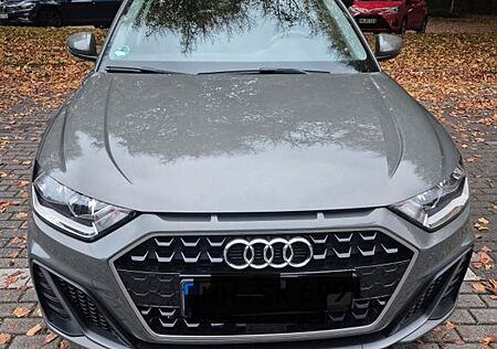 Audi A1 30 TFSI S tronic S line Sportback S line