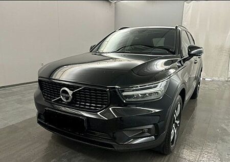 Volvo XC 40 XC40 B5 R-Design AWD/Navi/LED/AHK/Pano/360K/19Zo