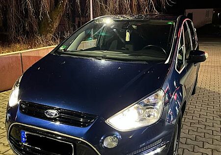 Ford S-Max Titanium / Navi / Sitzheizung