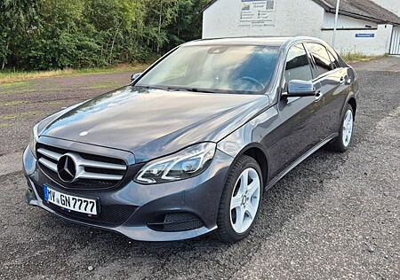 Mercedes-Benz E 300 BlueTEC HYBRID AVANTGARDE
